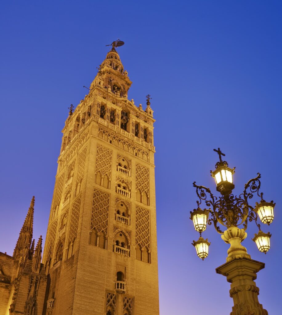 La_Giralda,_Sevilla,_Spain_2021