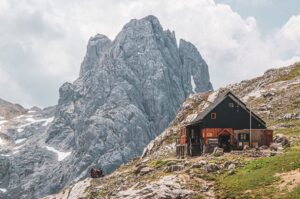 pn-picos-europa-refugio-collado-jermoso-posada-valdeleon-leon-c-t-montana-riano.jpg_1476000910